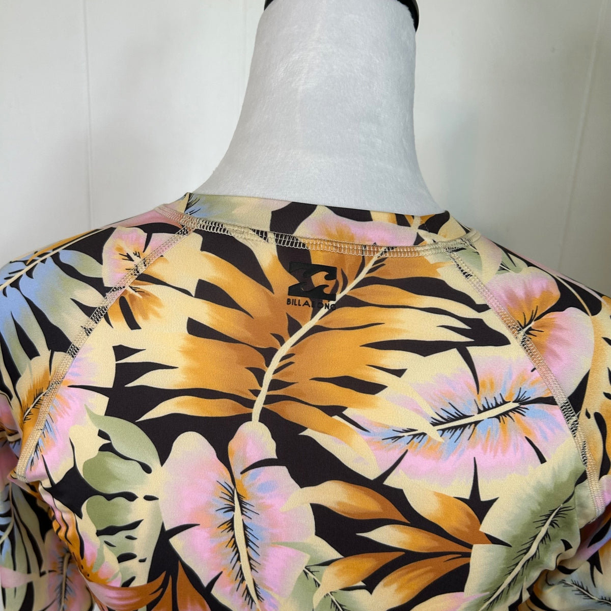 Billabong Floral Tropical Long Sleeve Swim Top Rashguard Swimwear - Women's Medium