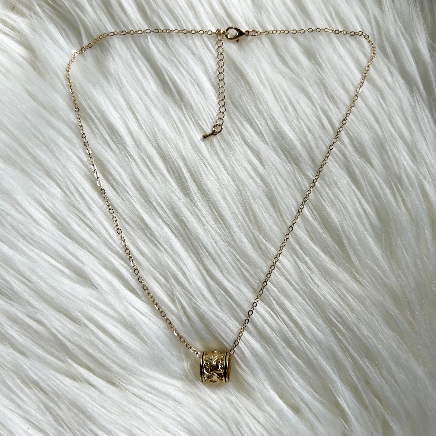 Hawaiian Floral Barrel Gold Plated Chain Necklace (18-20 inches)