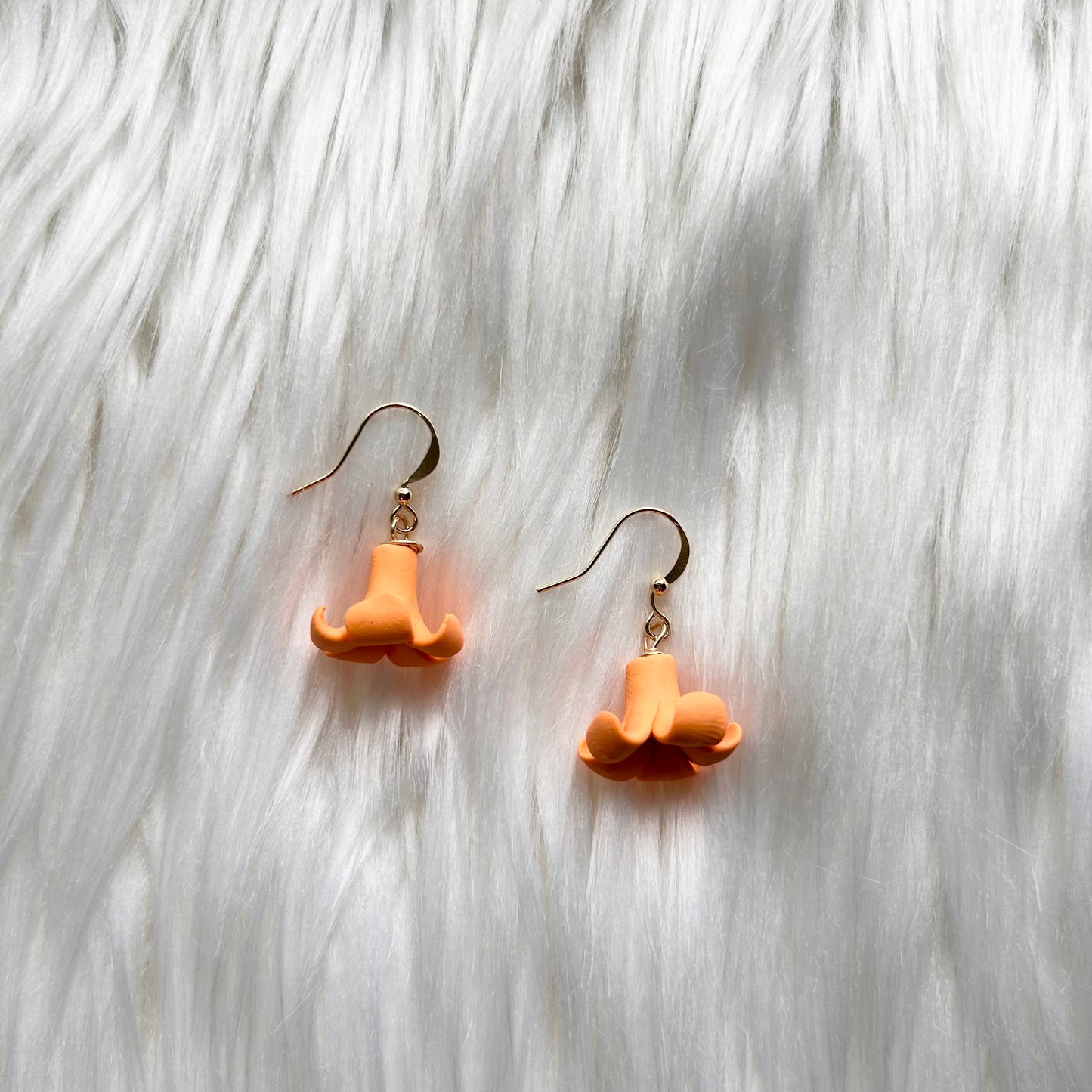 Puakenikeni Gold Plated Dangle Clay Earrings