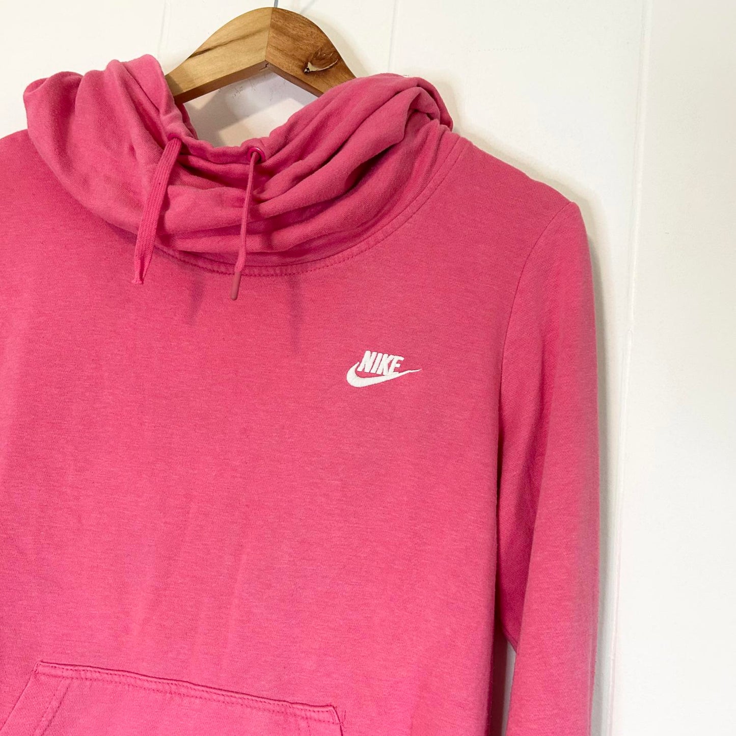 Nike Logo Pink Long Sleeve Pullover Hoodie Jacket Sweater Women's Medium