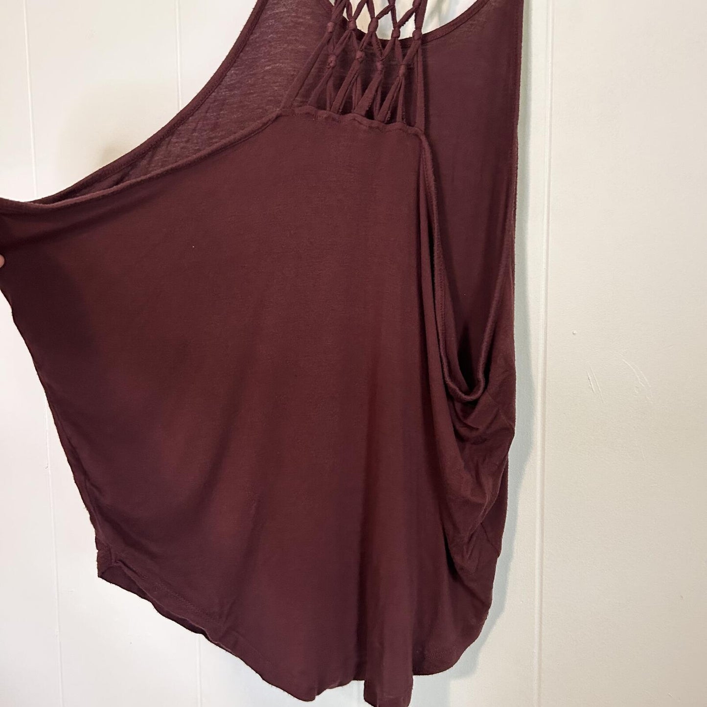 Charlotte Russe Burgundy Spaghetti Strap Oversized Netted Tank Top - Women's Small