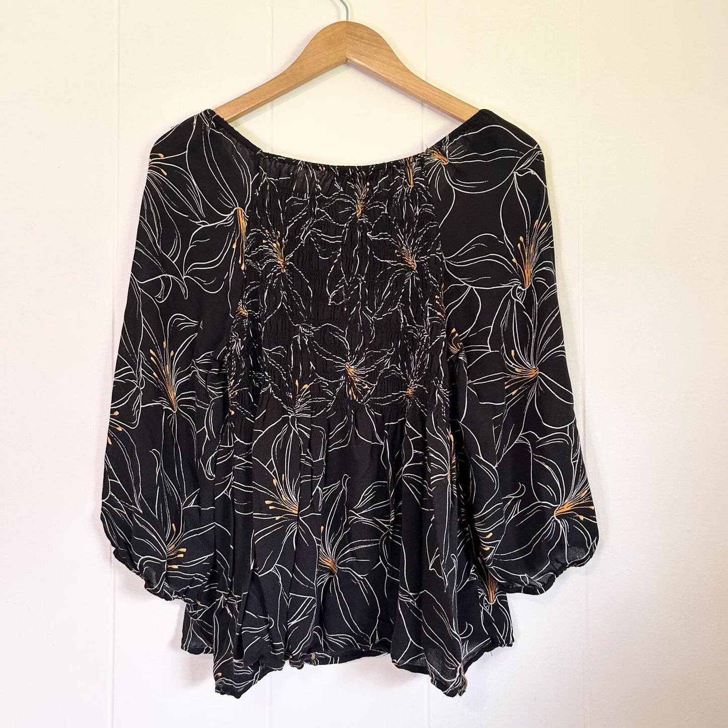 DR2 Black Floral Lily Smocked Long Sleeve Blouse Top - Women's Large