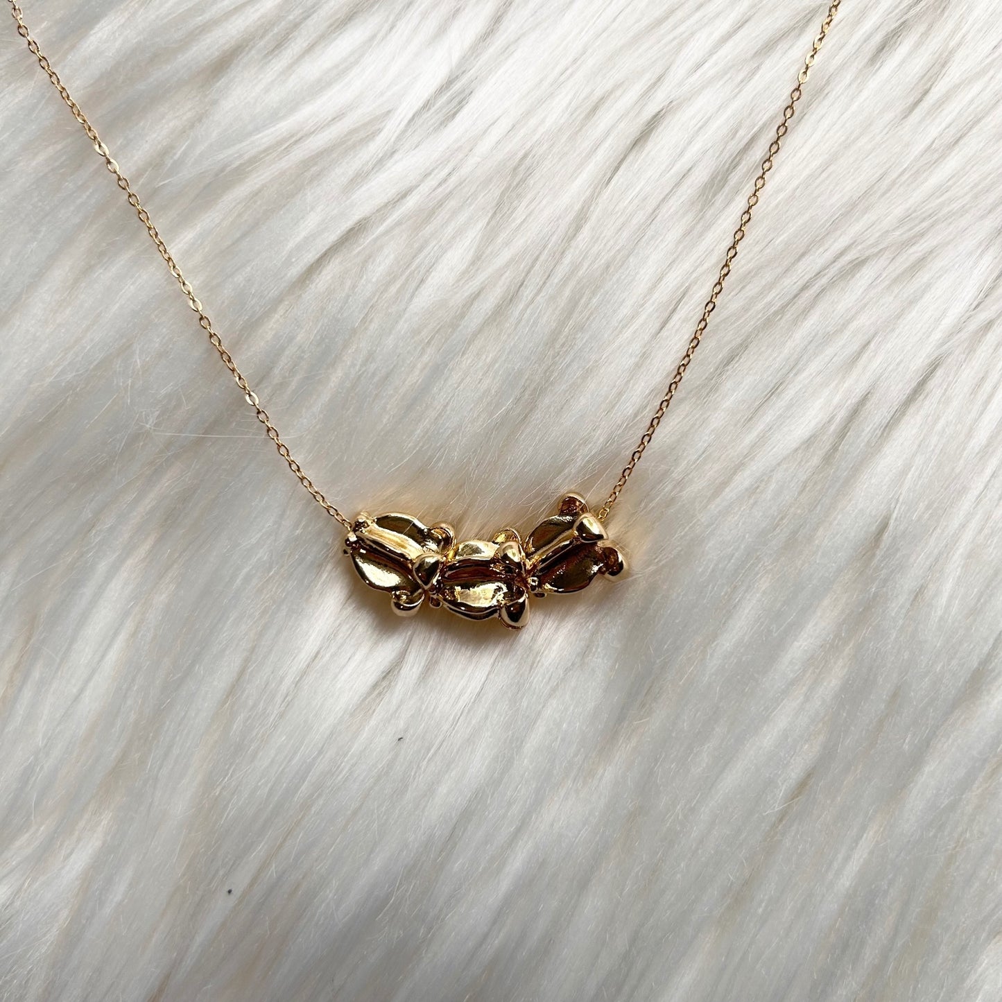 Crown Flower Pua Kalaunu Hawaiian Flower Necklace (18-20 inches)